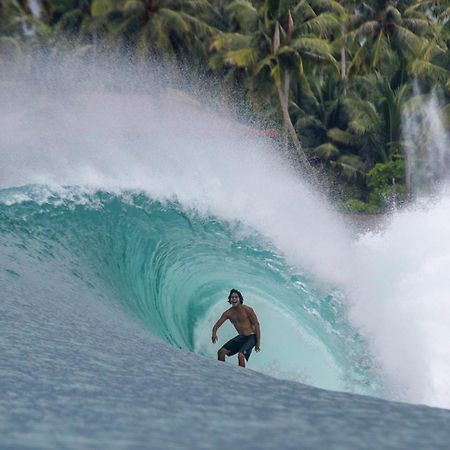 Готель Oseda Nias Surf House Hilibotodane Екстер'єр фото