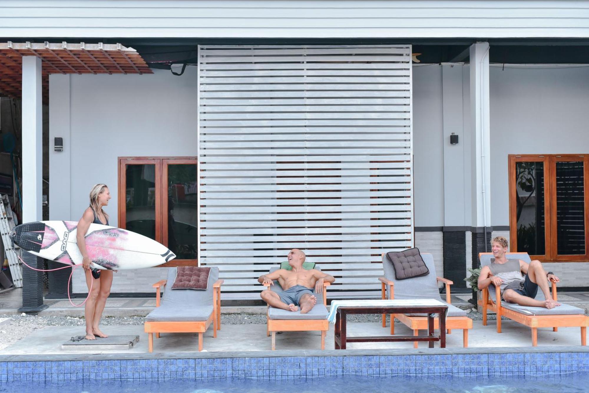 Готель Oseda Nias Surf House Hilibotodane Екстер'єр фото