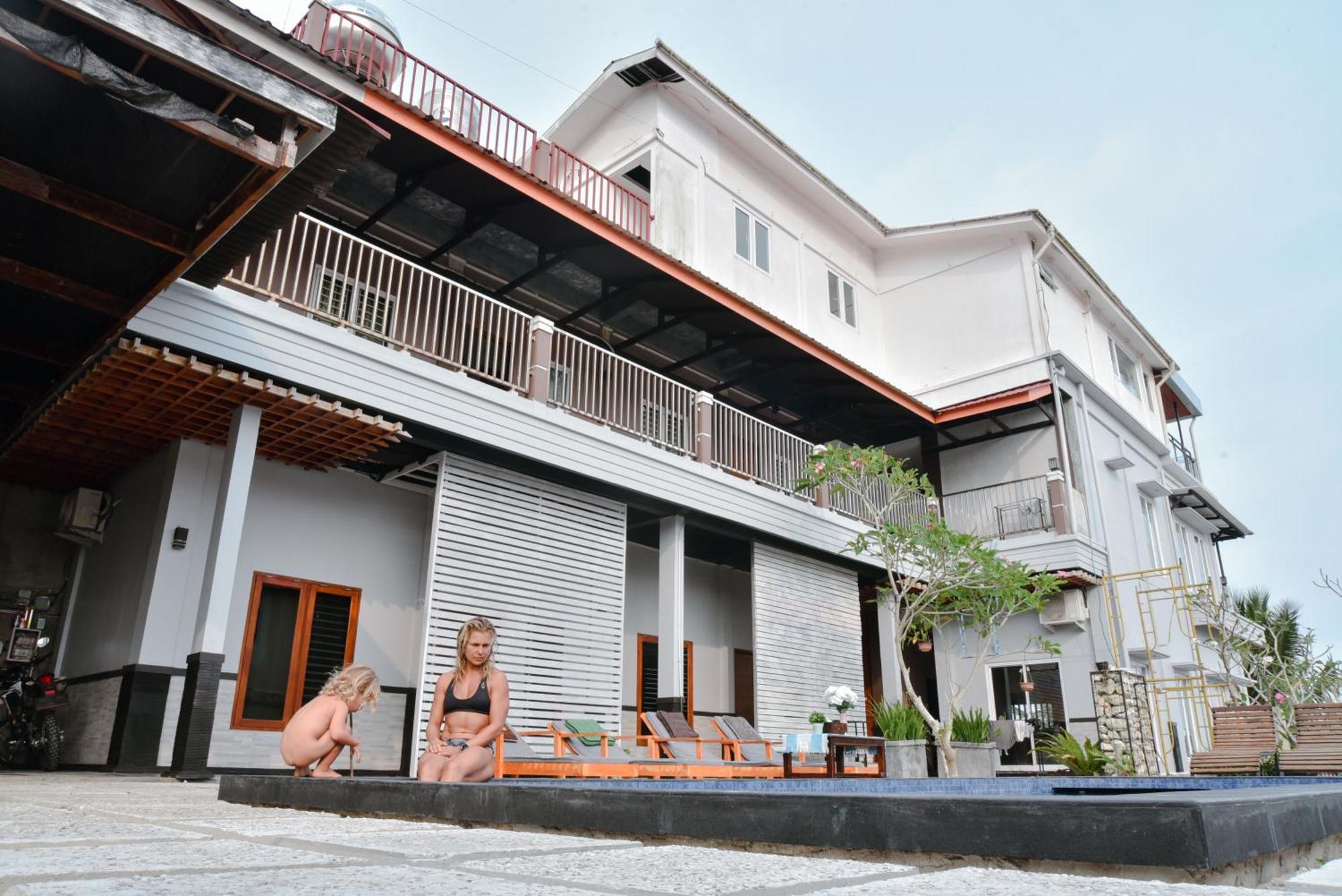 Готель Oseda Nias Surf House Hilibotodane Екстер'єр фото