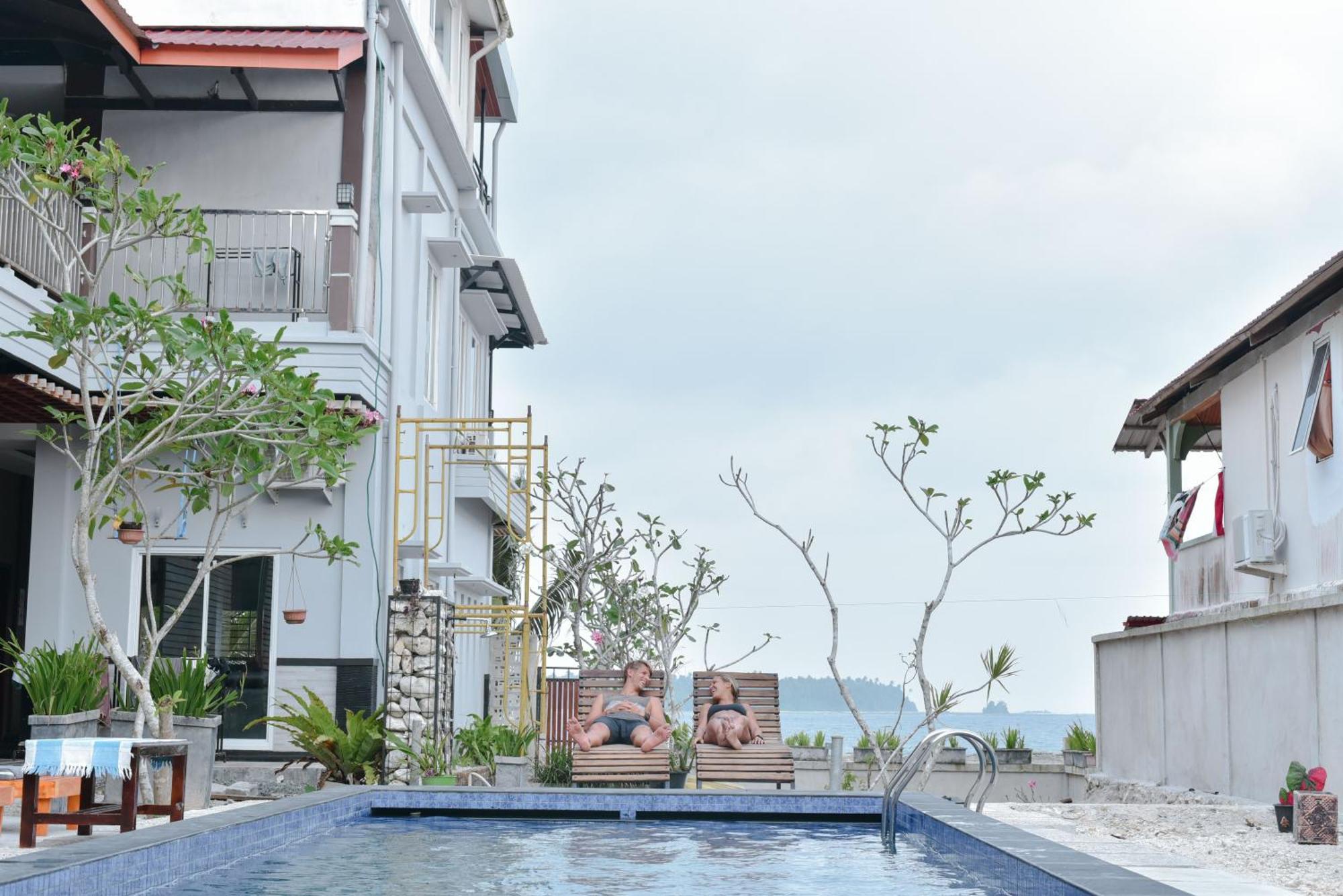 Готель Oseda Nias Surf House Hilibotodane Екстер'єр фото