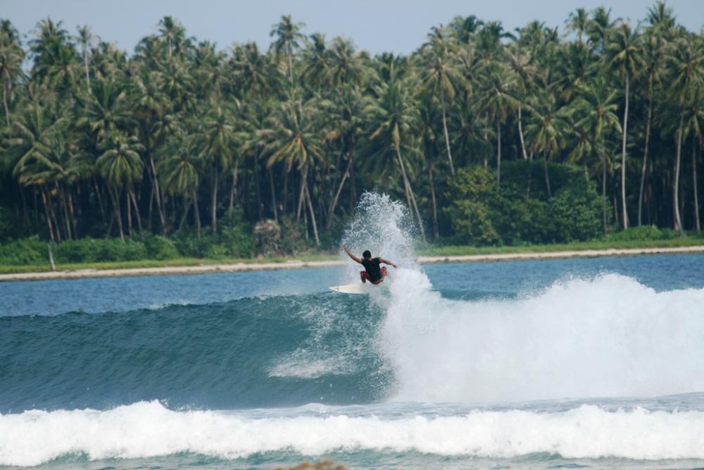 Готель Oseda Nias Surf House Hilibotodane Екстер'єр фото