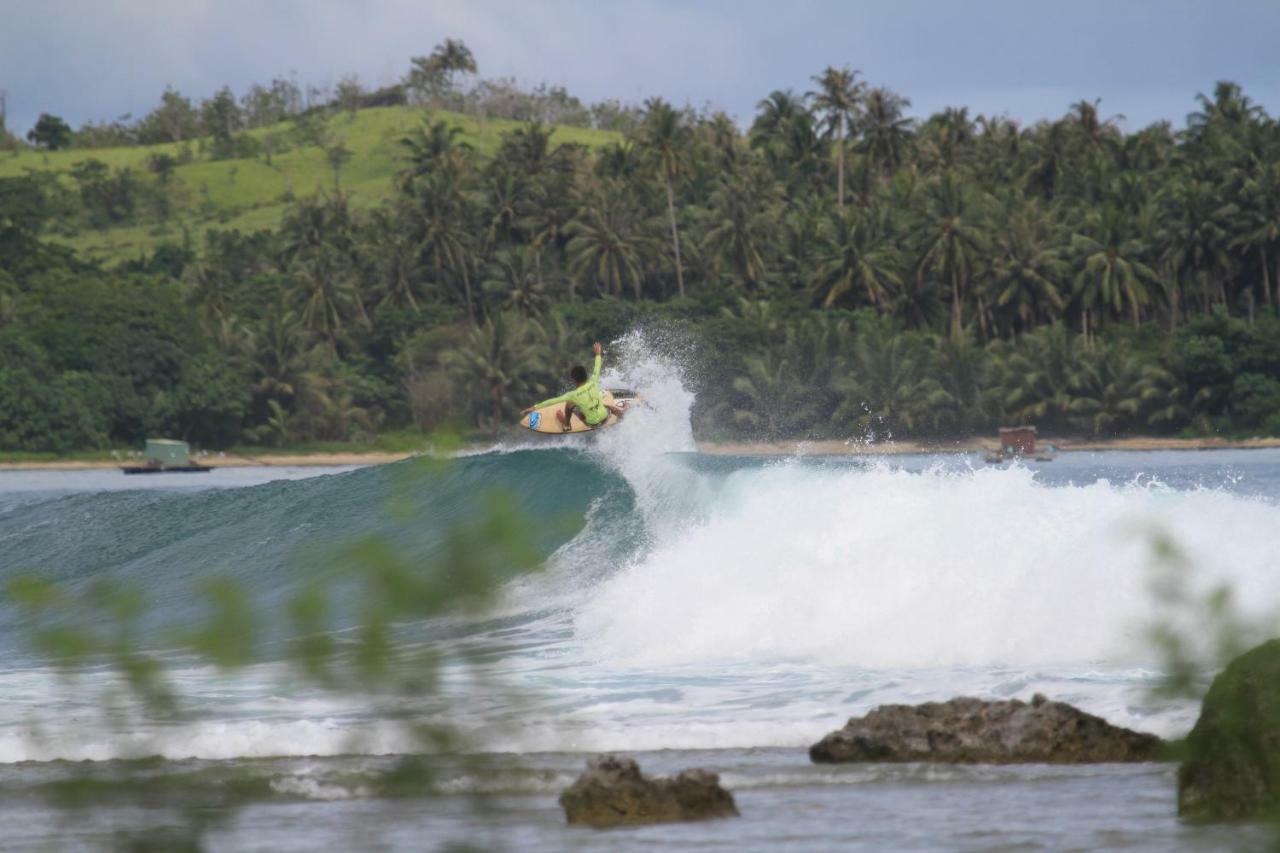 Готель Oseda Nias Surf House Hilibotodane Екстер'єр фото