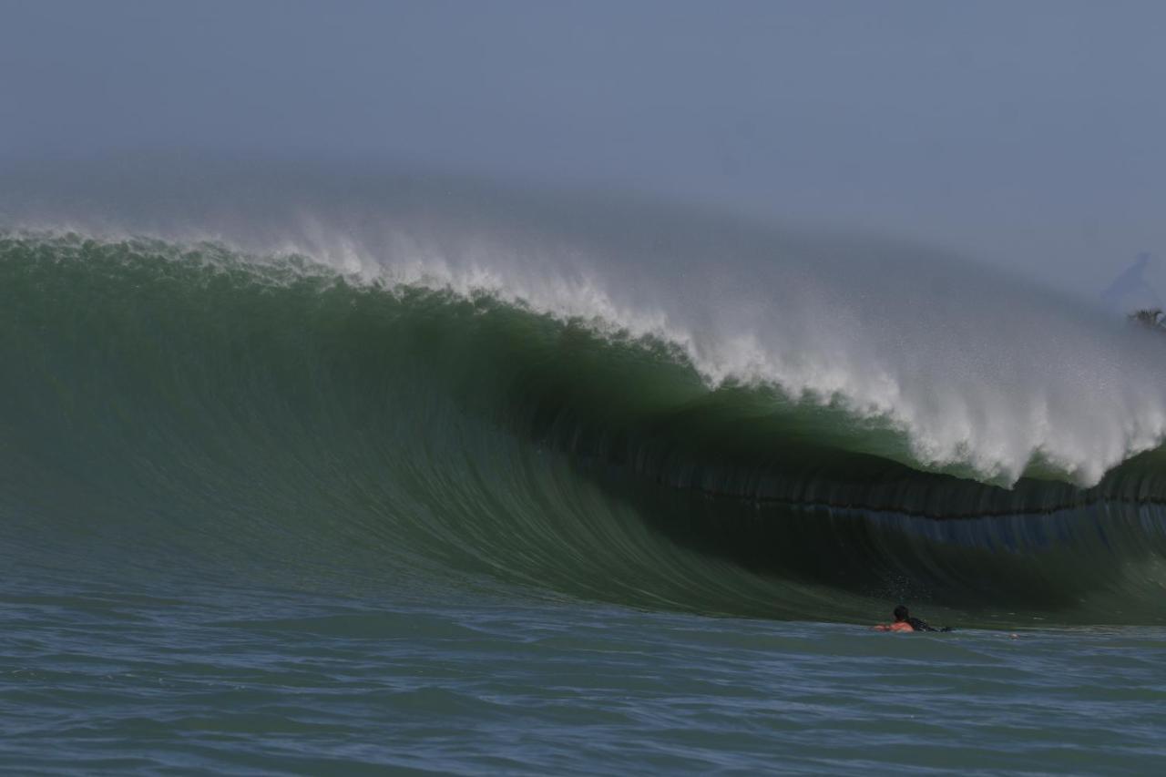 Готель Oseda Nias Surf House Hilibotodane Екстер'єр фото